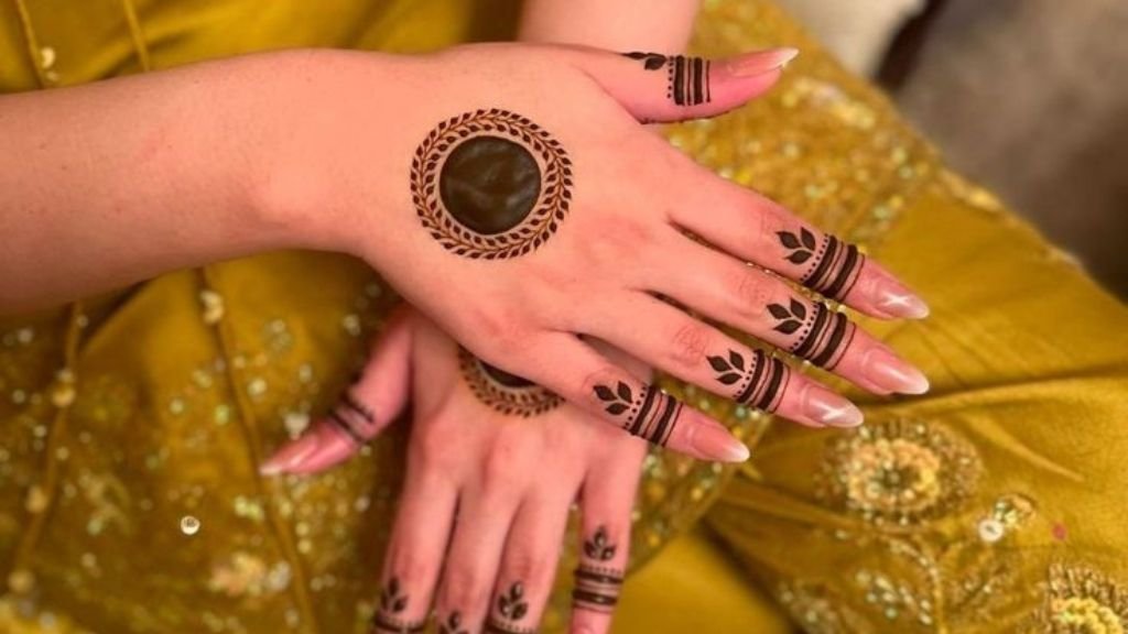 Gol Mehandi Design
